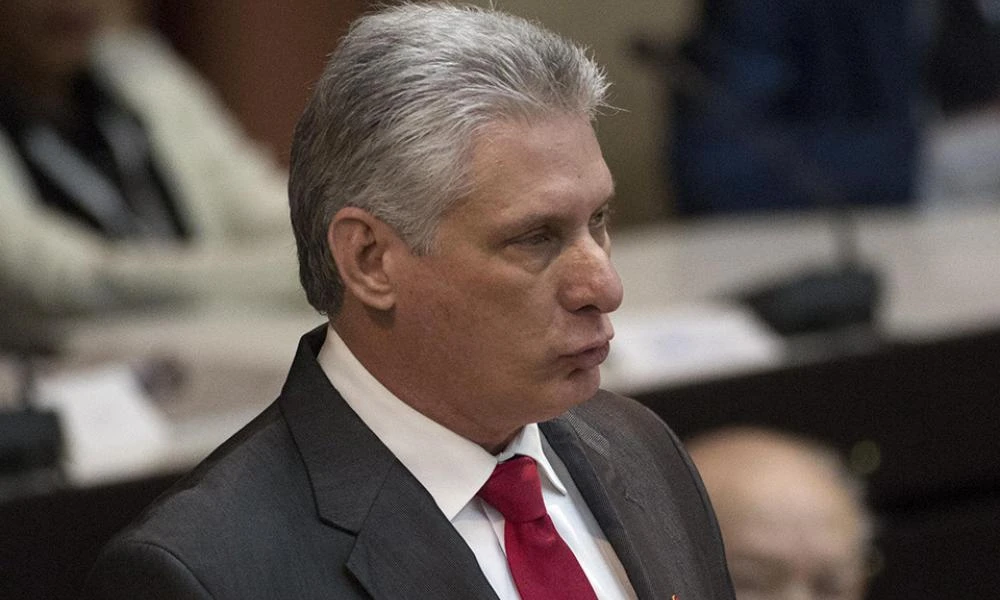 O Κουβανός πρόεδρος κατηγορεί τις ΗΠΑ πως προκαλούν «ασφυξία» στη νήσο